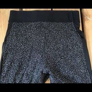 Lululemon box it out tights